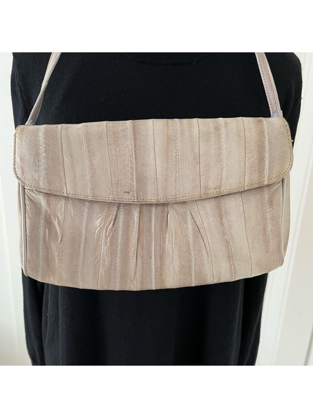 VINTAGE Eel Skin Cross Body Bag Convert to Clutch Neutral Business Classic Chic